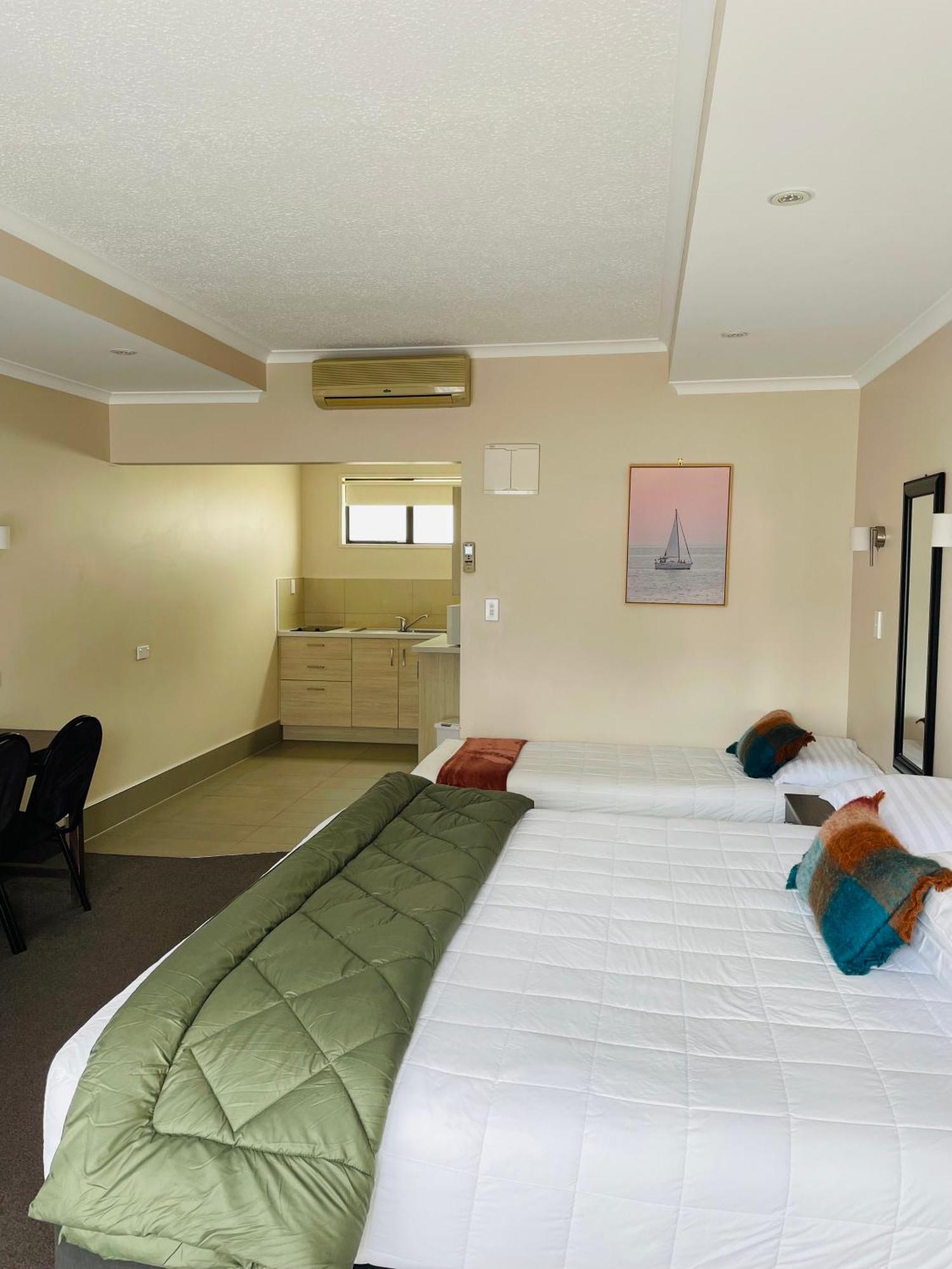 פלמרסטון נורת' Kauri Court Motel מראה חיצוני תמונה