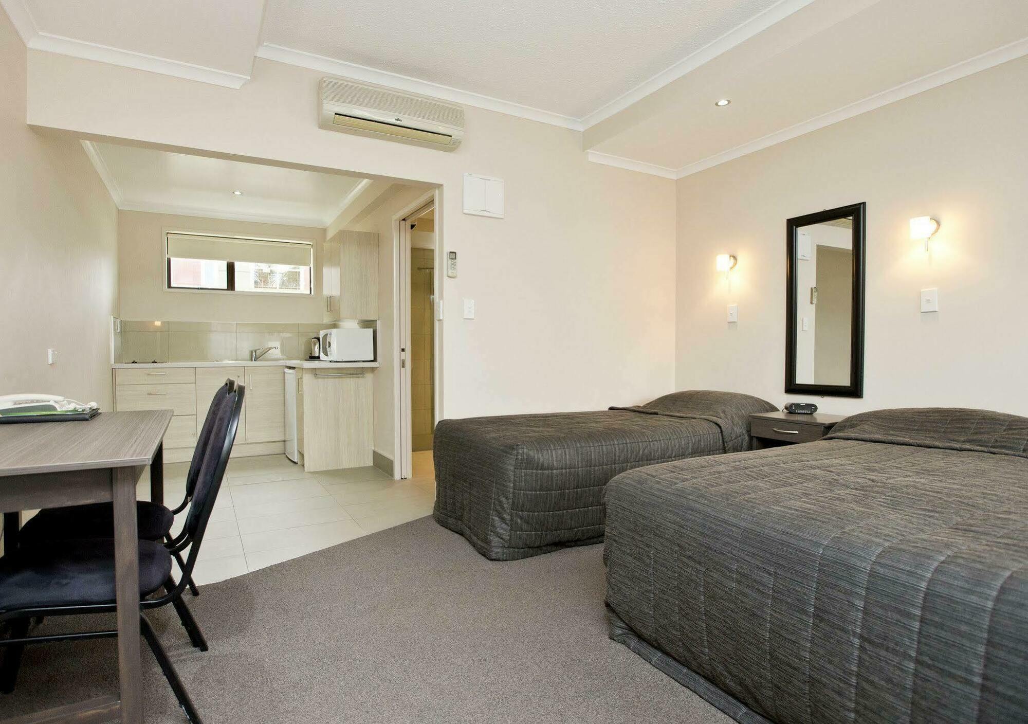 פלמרסטון נורת' Kauri Court Motel מראה חיצוני תמונה