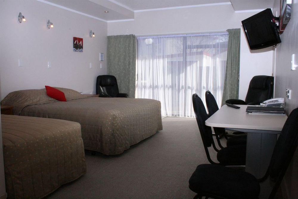 פלמרסטון נורת' Kauri Court Motel מראה חיצוני תמונה